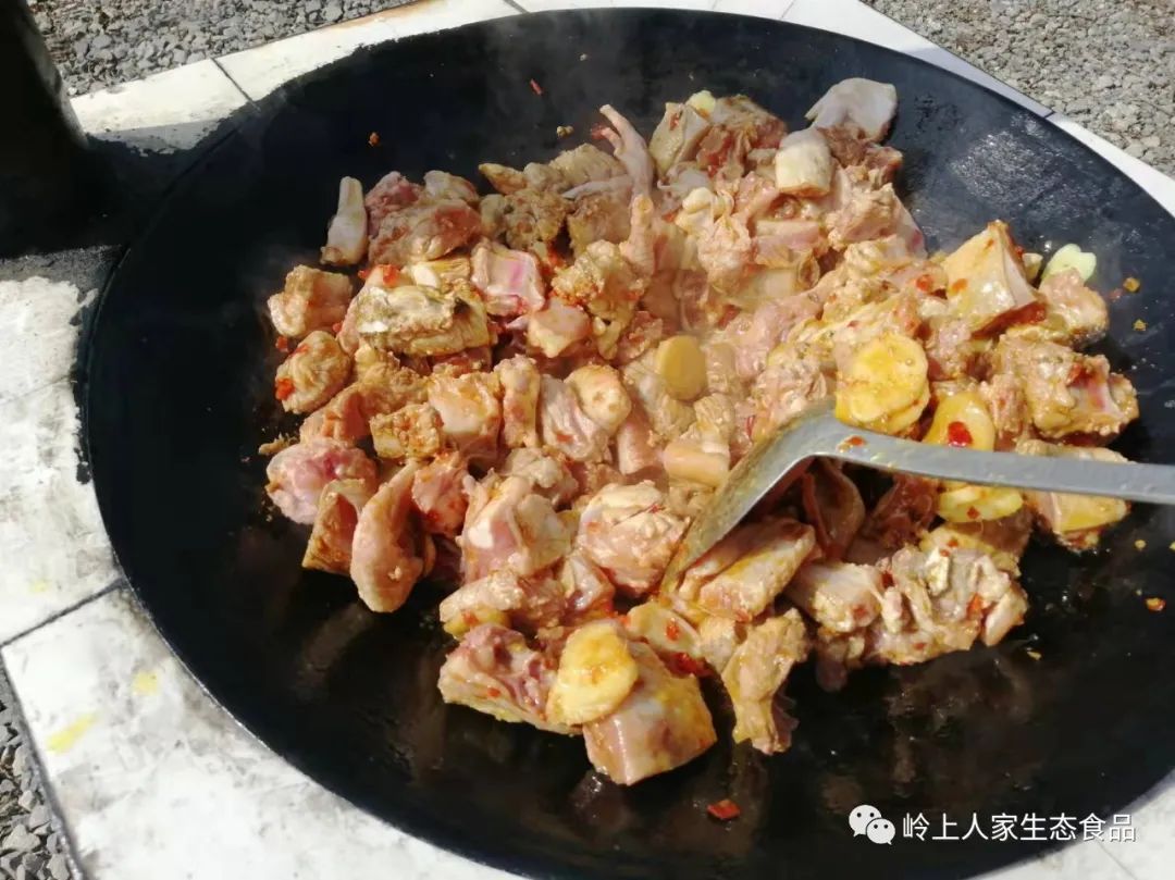 嶺上人家慶?！叭藡D女節(jié)”活動(dòng)