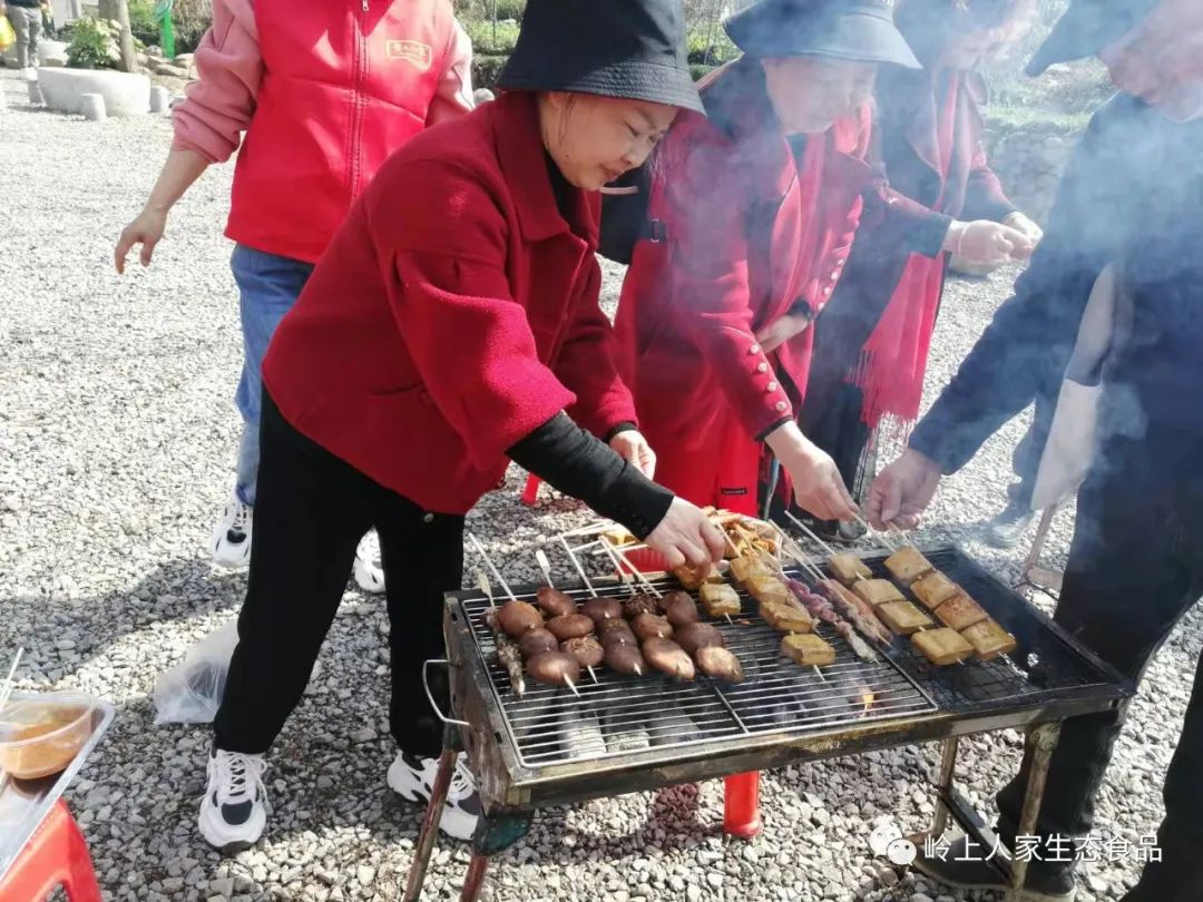 嶺上人家慶?！叭藡D女節(jié)”活動(dòng)